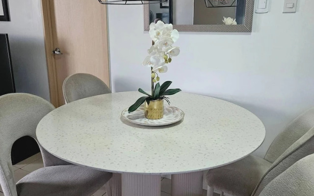 Cozy 3-bedroom Condo in Urban Deca Homes Ortigas Extension, Pasig