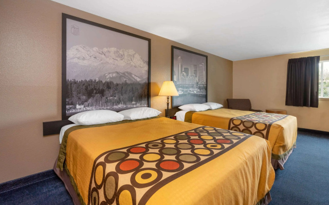 Sutton Suites Hotel