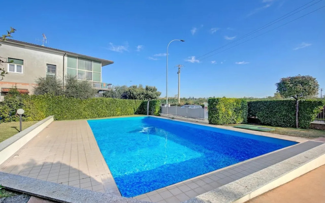 Holiday Sun Puegnago Terrace & Pool