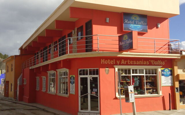 Hotel Los Valles вид на фасад