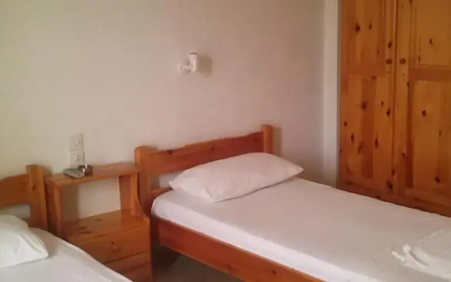 Lazaros House