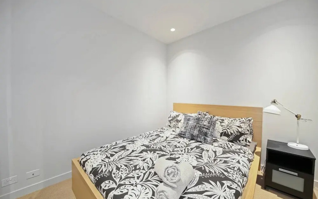 Trendy 2-bedroom Stay in Melbourne CBD
