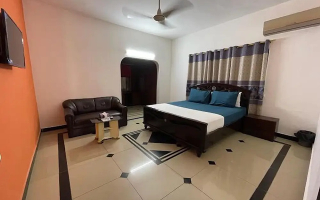 Hotel Defence Inn