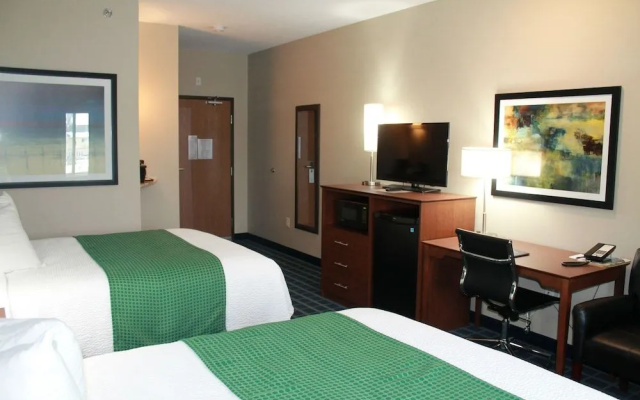 Reston Lodge & Suites