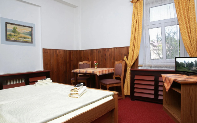 Hotel Karolina