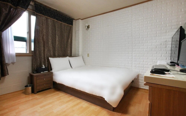 Seogwipo Handu Motel
