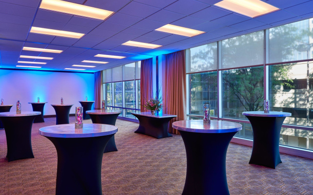 Sheraton Indianapolis Hotel at Keystone Crossing