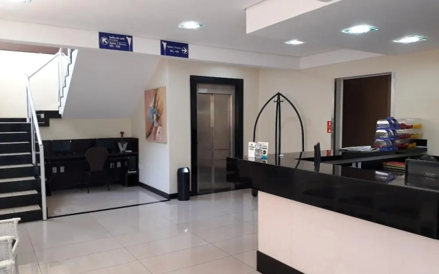 Cristal Palace Inn
