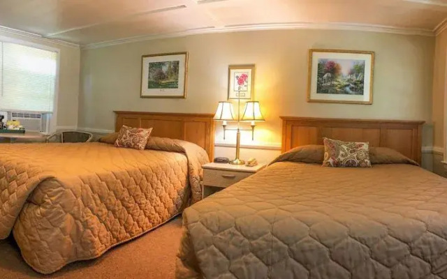 Oxen Yoke Motel