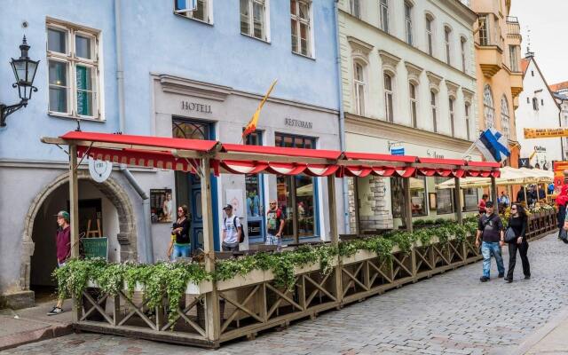 Отель CRU Hotel Эстония, Таллин - 6 отзывов об отеле, цены и фото номеров - забронировать отель CRU Hotel онлайн вид на фасад