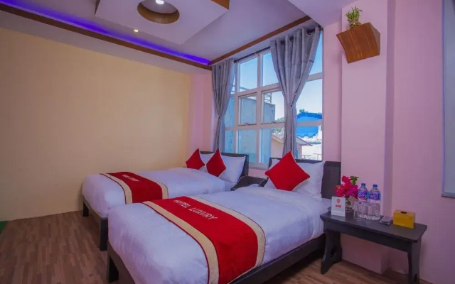 Oyo 303 Hotel Luxury