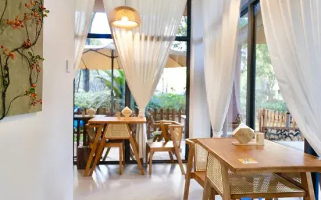 Chuxiong Romantic Time Homestay (Yiren Ancient Town)