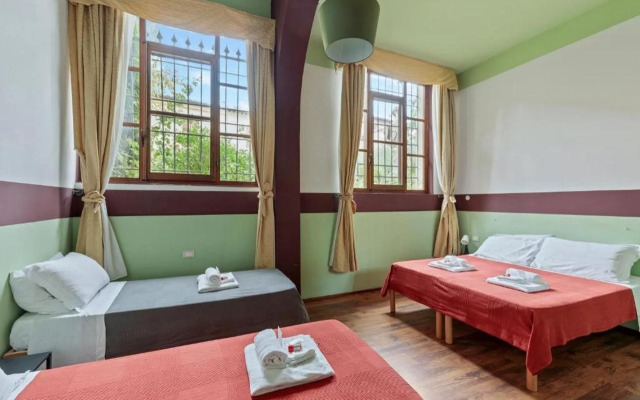 Hotel Anna's