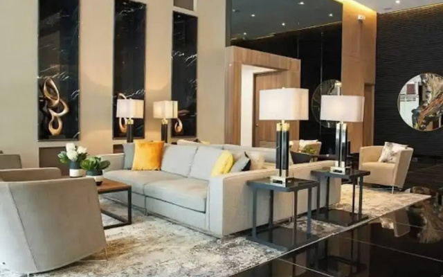 Room-makati Penthouse Studio With City V