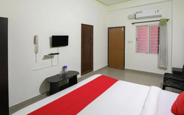 Kaaranji Residency by OYO Rooms