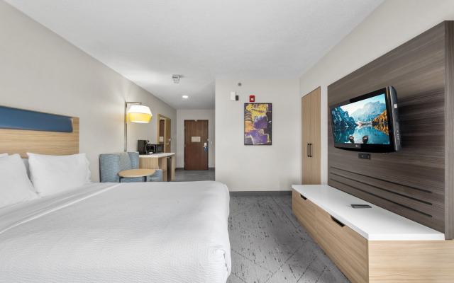 Holiday Inn Express Hartford – Newington, by IHG