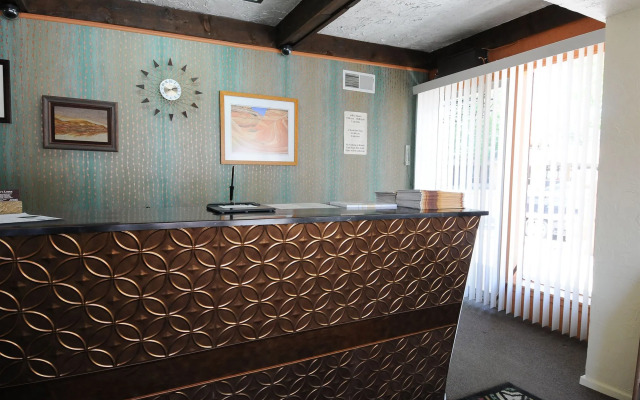 Aiken's Lodge