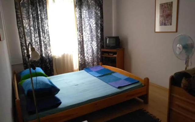 Apartment Stepana Bandery Street