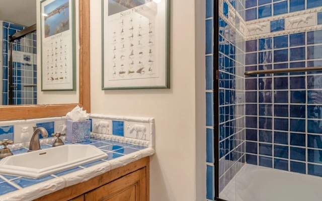 Greyhawk 10 - 2 Br Condo
