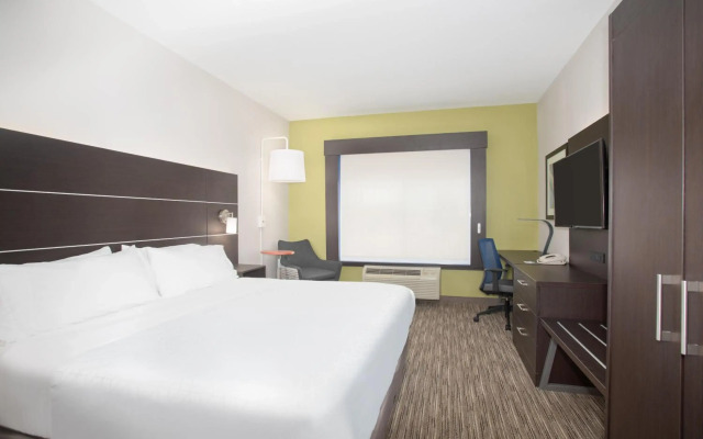 Holiday Inn Express Hotel & Suites Longmont by IHG