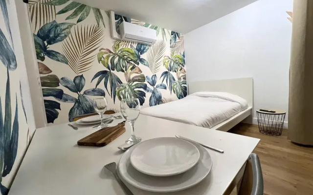 Apartment in Le Mans Near Old Town