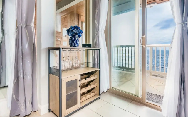 Luxury Oceanfront Condo With Private Beach Access
