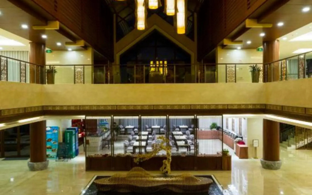 Mingzhu Lake Resort