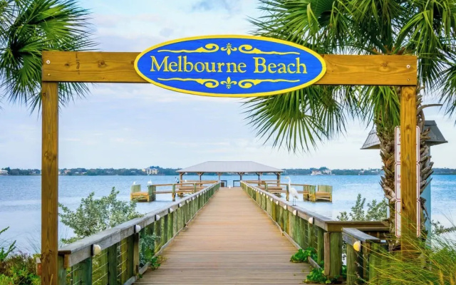 Beachside Deluxe