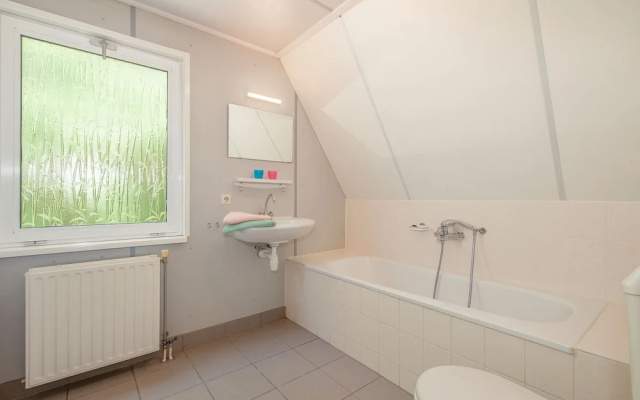 Detached Holiday Home with Dishwasher near Vrachelse Heide