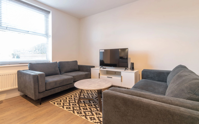 Chic Interior Designed Apartment -NEC/BHX/Solihull