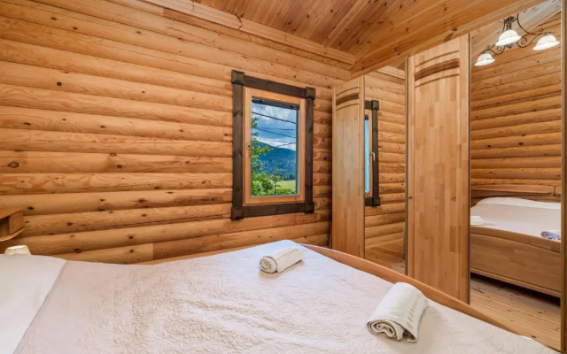 Holiday House Abies