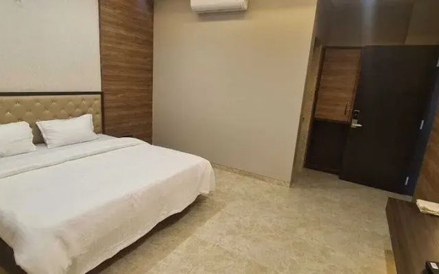Hotel Sachin Executive