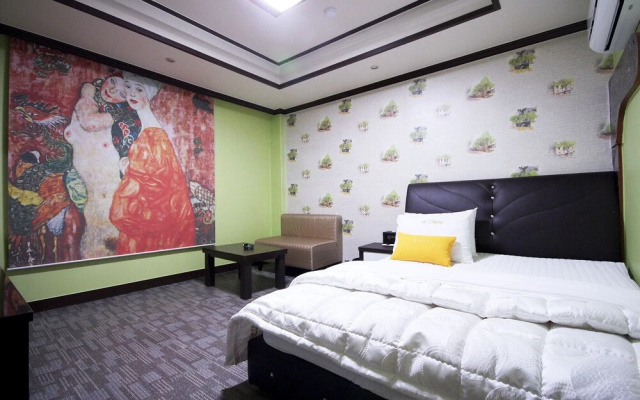 Changwon Sangnamdong Hotel Songdam