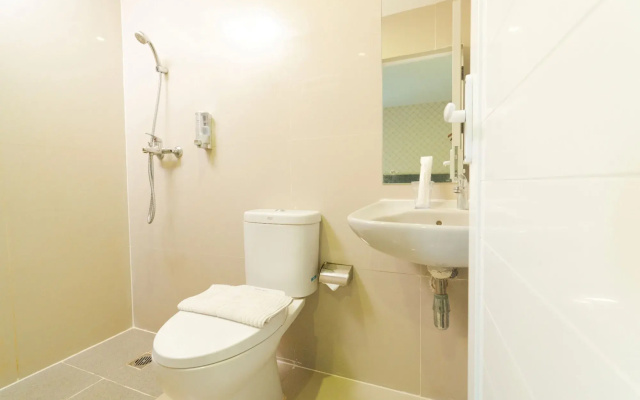 Crew Express Hotel