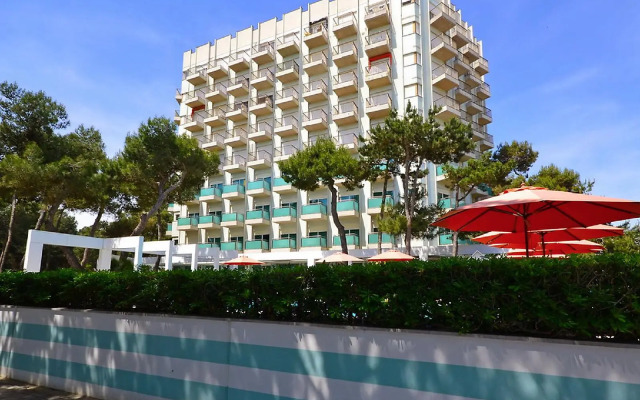 Condominio International - One Bedroom No.3