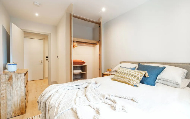 Light and Space Retreat