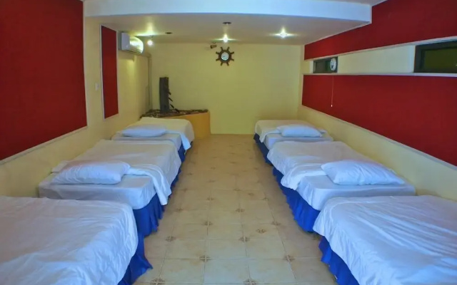 Majestic Hostel