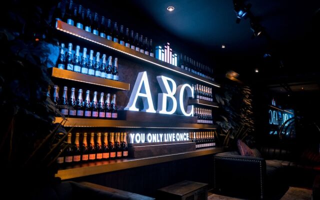 Отель ABC Hotel Филиппины, Пампанга - отзывы, цены и фото номеров - забронировать отель ABC Hotel онлайн вид на фасад