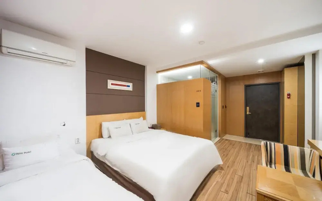 Wate Hotel
