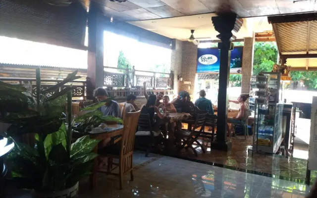 Kembar Inn Padangbai