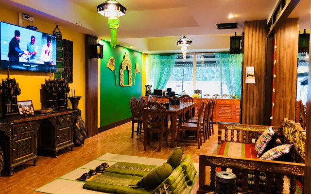 Faikham Hostel