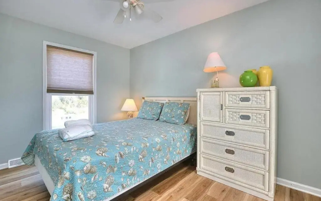 Barefoot Bungalow