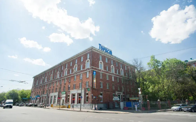 Tourist Hotel