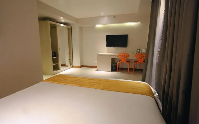 ZEN Rooms Suez Street Makati