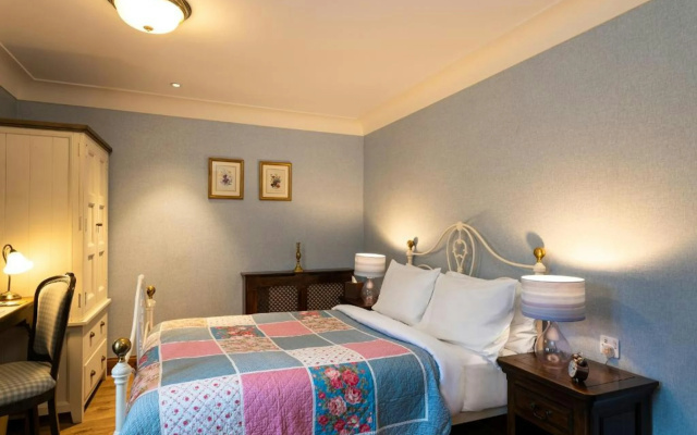 The Whispering Pine Lodge