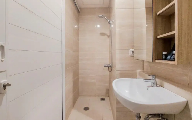 Relaxing Studio Apartment Springwood Residence Tangerang