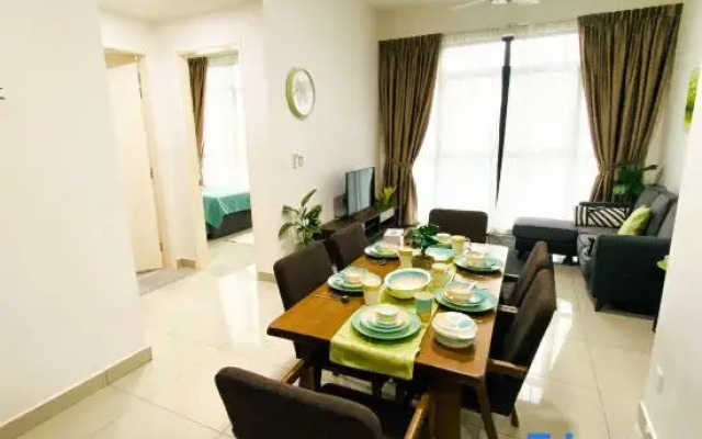 The Icon @ Conezion IOI City Mall Putrajaya 2BR, Poll View