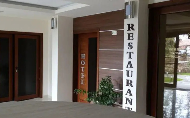 Eco Hotel Momata