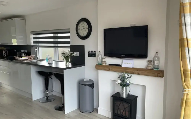 Charming 2-bed Cabin in Inverness, Scotland