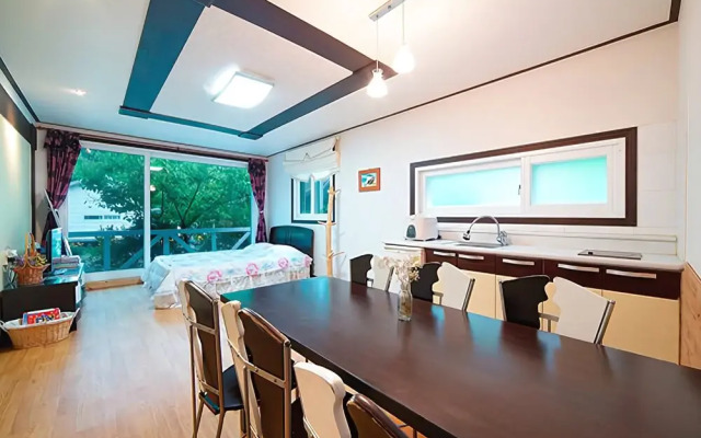Yangyang Blue Sky Galaxy Pension
